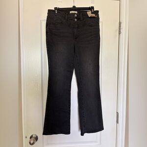 BRAND NEW Madewell Mid-rise Kick-out Jeans